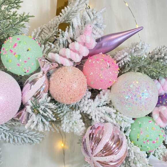 Peppermint Square Pastel Candy Frosted Pine 24" Holiday Christmas Wreath Rare - Picture 13 of 16